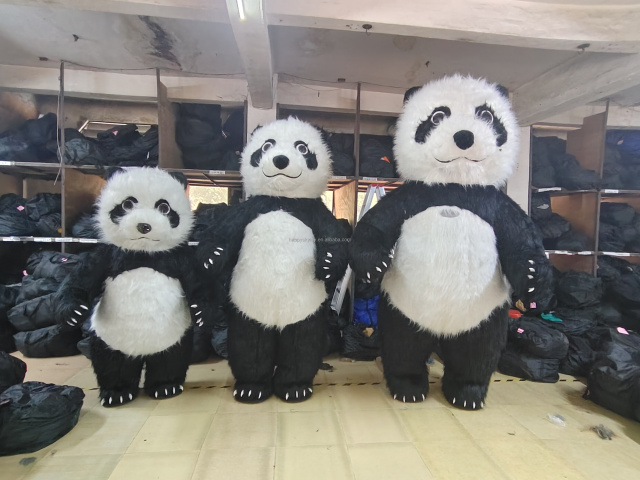 Unisex Adult Halloween Carnival Inflatable Mascot Costume White Polar Bear Pink Black Panda Realistic Red Panda Mascot for Party
