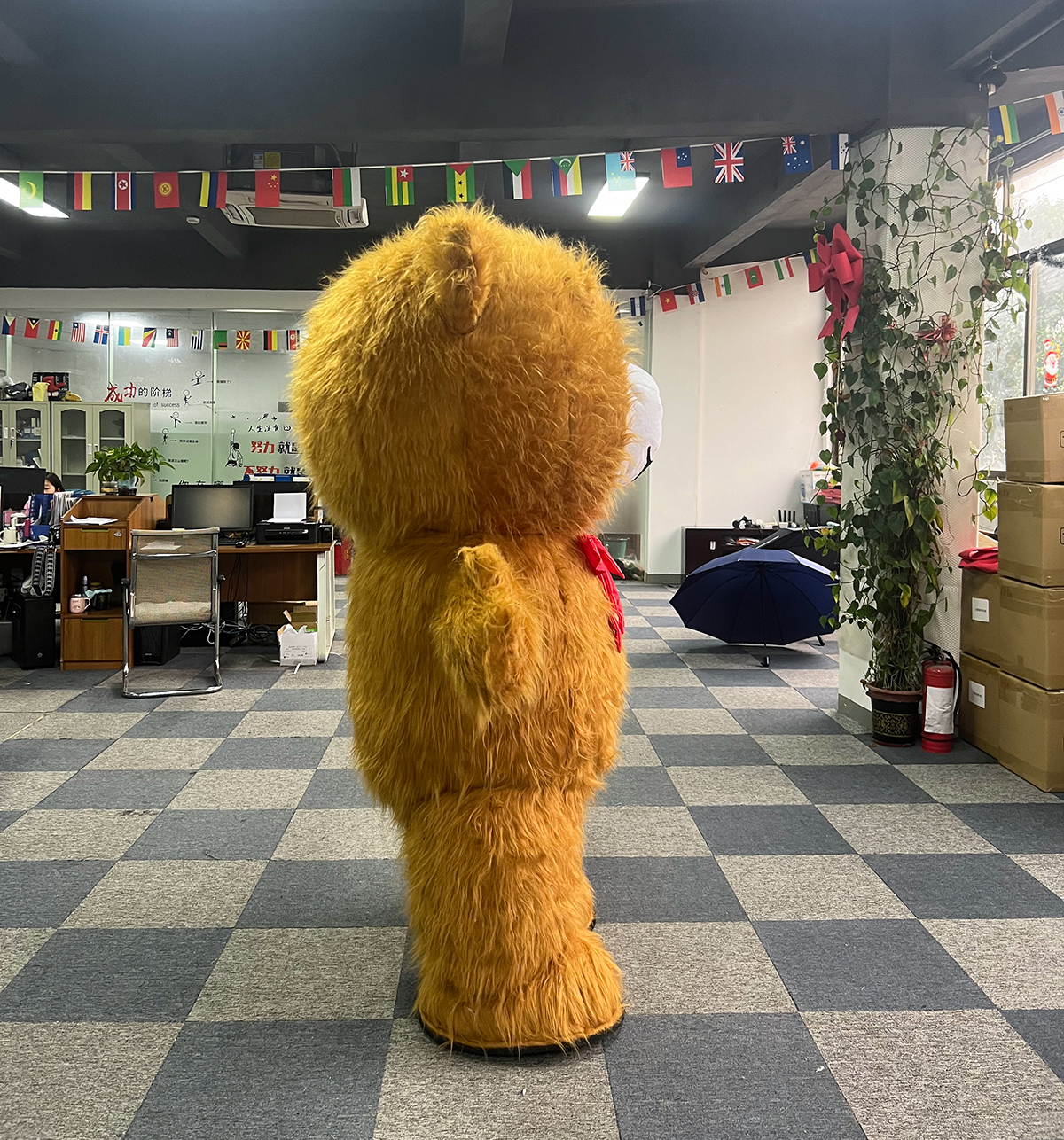 Outdoor Custom Design Giant Advertising Cartoon Animal Long Plush Fabric Brown Bear Mascot Inflatables for Advertising