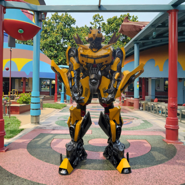 Camaro Bumblebee Transformers Realistic Adult LED Robot Costume Party Mascot Suit with Illuminated Dance Robot Features,Big Mascot,Realistic Adult LED Robot Costume Party Mascot Suit with Illuminated Dance Robot Features
