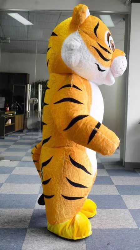 Guangzhou Inflatable Mascot Costume for Adult Halloween Plush Furry Mascot Animal Carnival Dress Suit Tiger Costume
