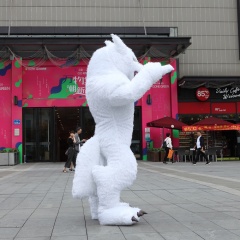 Durable Inflatable White Wolf Mascot Costume Custom Cheap Price White Wolf Suits High Quality Durable Inflatable Mascot Suits