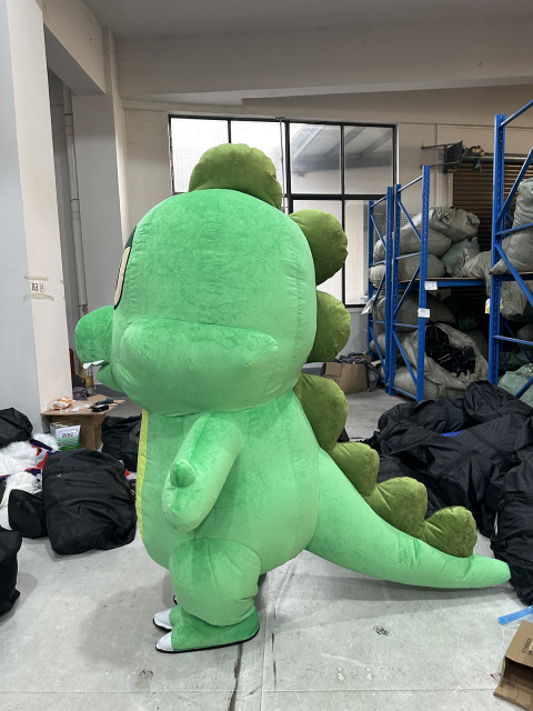 Halloween Funny Dress Customized Inflatable Plush Dinosaur Suits Inflatable Mascot Costume Adult Costume