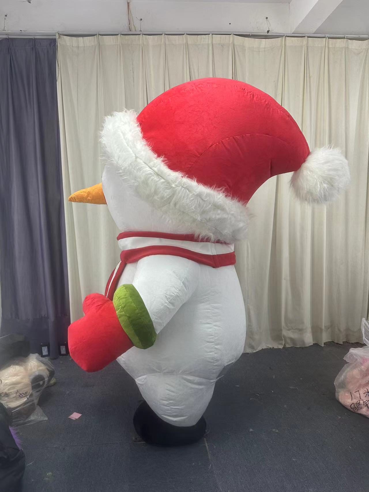 2m/2.6mfunny Walking Custom Inflatable Giant Mascot Snowman Costume for Christmas
