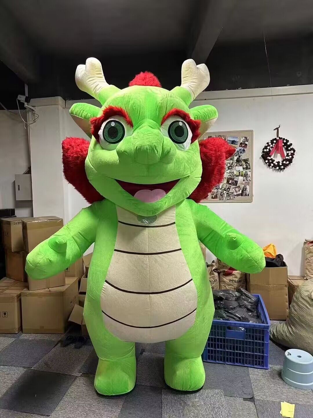 2024 New Type Plush Walking Inflatable Dragon Mascot Costume Unisex Chinese New Year Adult Parties Festivals Anime Happy Island