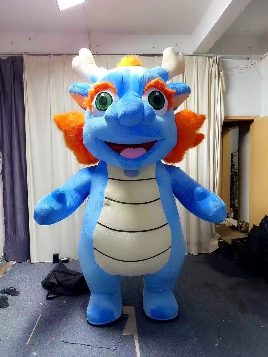 2024 New Type Plush Walking Inflatable Dragon Mascot Costume Unisex Chinese New Year Adult Parties Festivals Anime Happy Island
