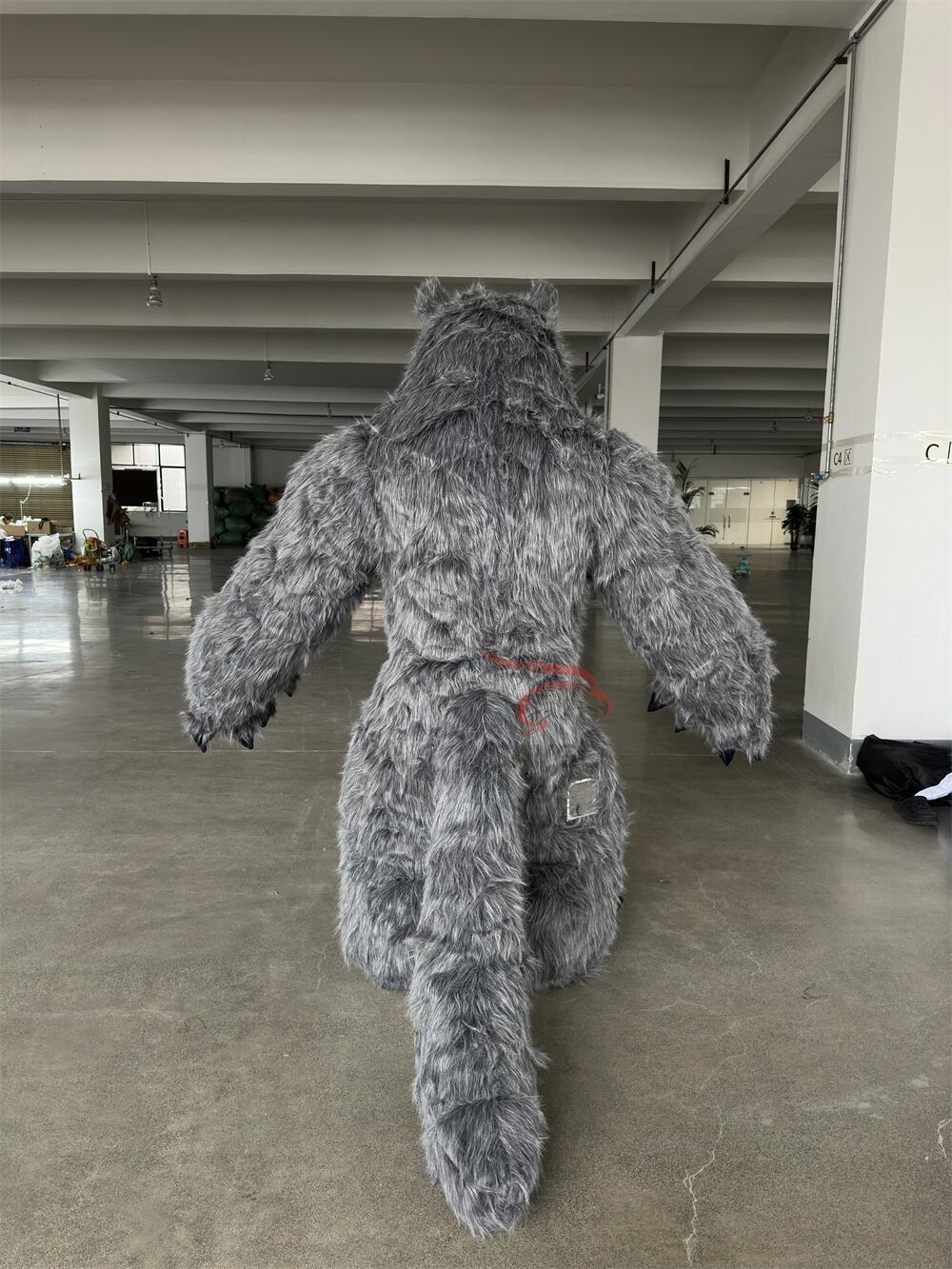 Hot Sale  Inflatable Brown Gray  Wolf Mascot Costume Realistic Wolf Cartoon Performance Costume for Sale