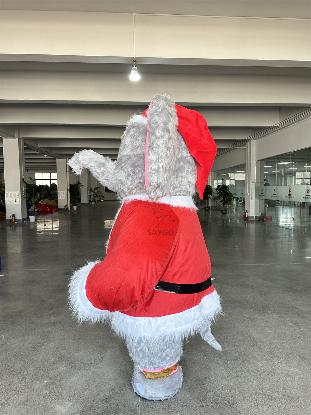 High Quality Inflatable 2m/2.6m Realistic Walking Inflatable Christmas Clothing Elephant Mascot Costume
