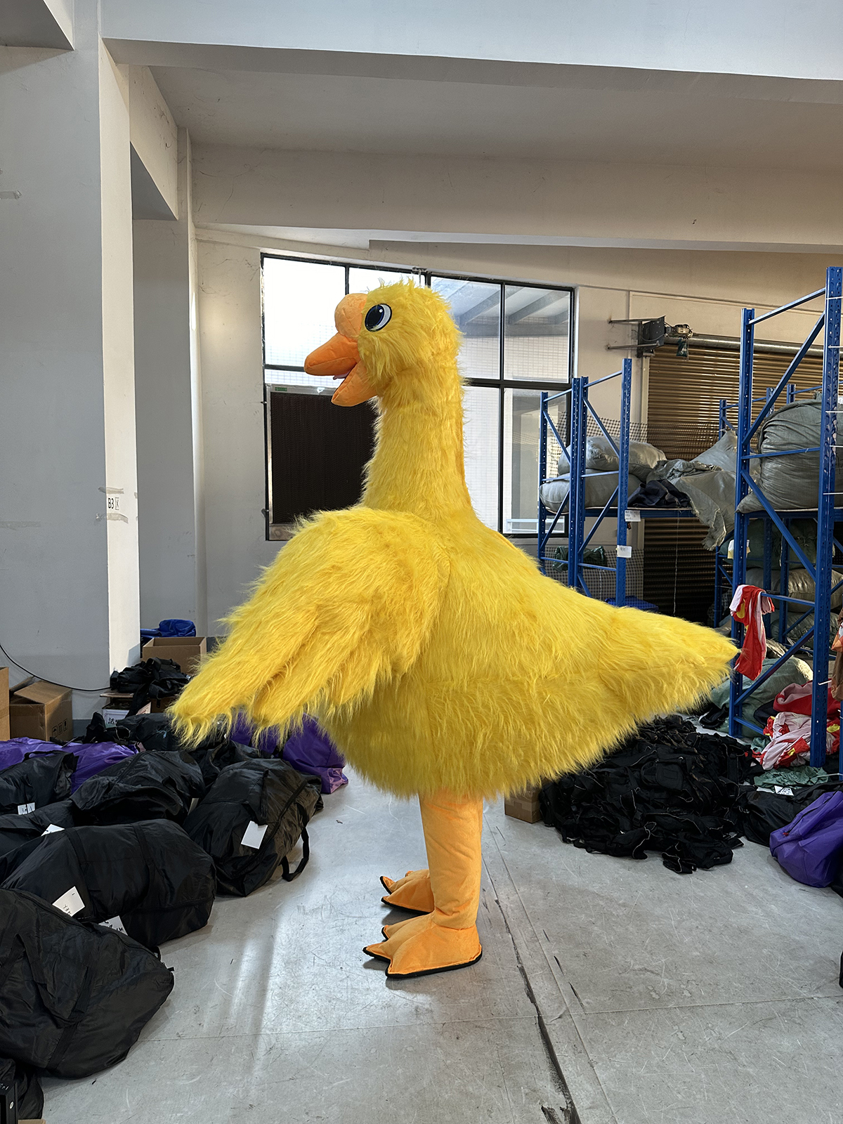 Factory Sale Inflatable Cartoon Mascot Costume Plush Furry Goose and Swan for Halloween Walking Animals by Girl