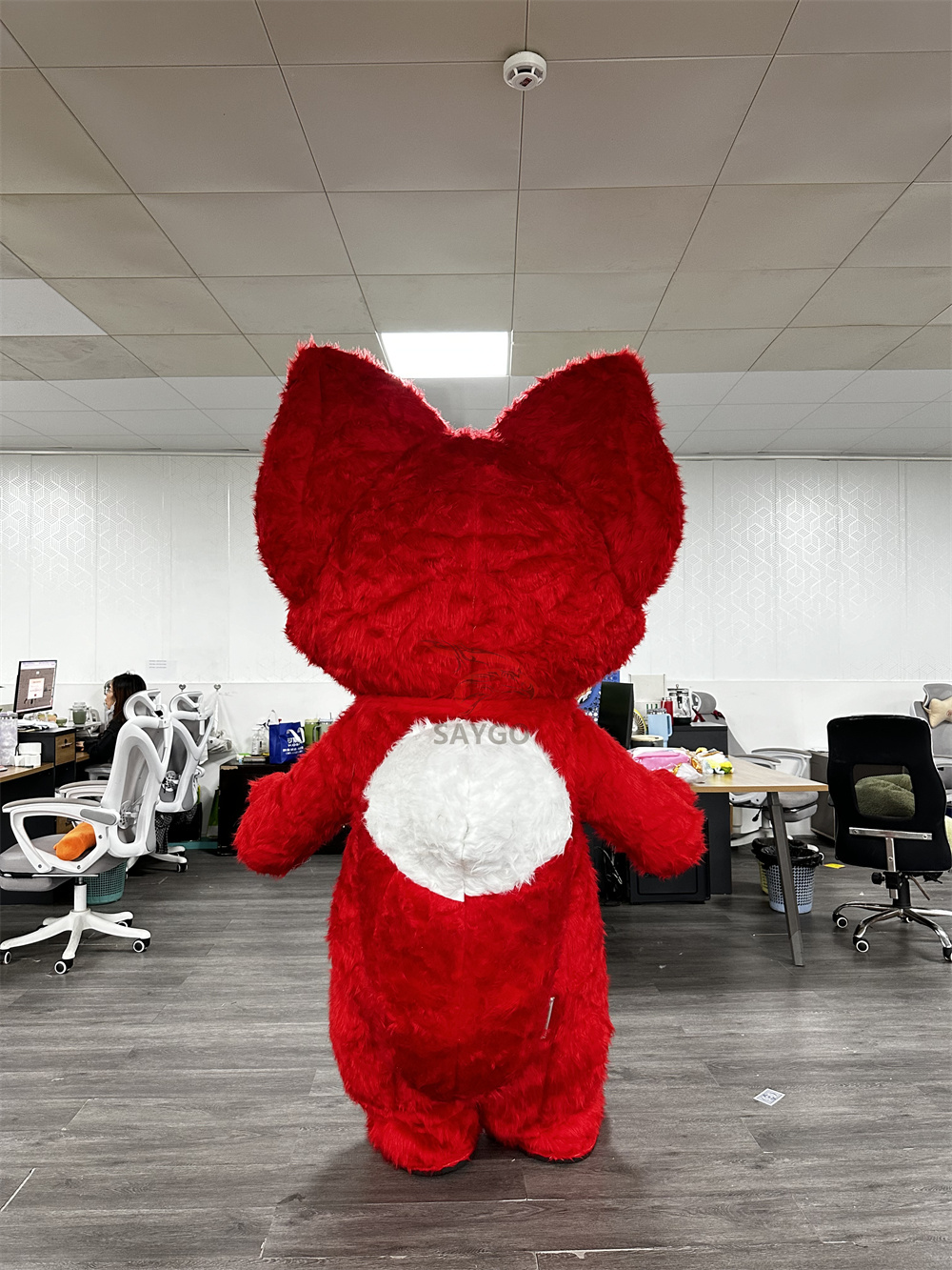 Fur Plush 2.2m Giant Red fox Cartoon Character Costumes for Adults Carnival Halloween Cosplay Dress up fox Inflatable Suit