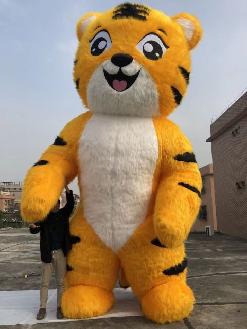 Unisex Plush Cartoon Character Anime Tiger Inflatable Mascot Costume for Adult Carnival Use