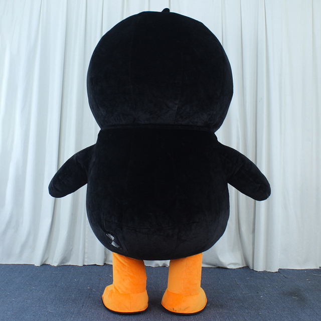 High Quality Cute Penguin Inflatable Costume for Adults Cosplay Scarf Suit for Christmas Halloween Blow-up Mascot for Carnivals