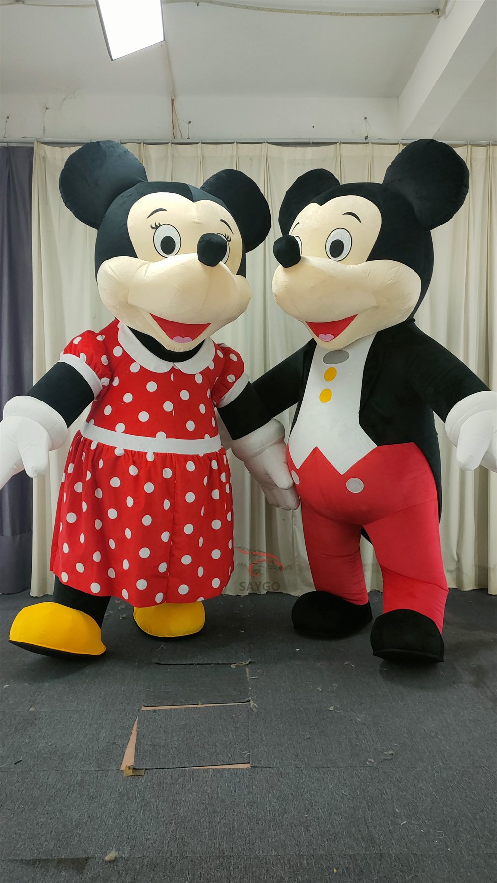 Mickey Minnie Disney Mascot Costume Anime Party Adult Dress Blow up Popular Cartoon Character Inflatable Mascot Costume,Big Mascot,Mickey Minnie Disney Mascot Costume Anime Party Adult Dress Blow up Popular Cartoon Character Inflatable Mascot Costume
