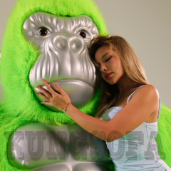 Creative Folding Furry 8ft Inflatable Gorilla Sofa Furniture Air Blow up Gorilla Chesterfield Sofa Bed Luxury Living Room Couch