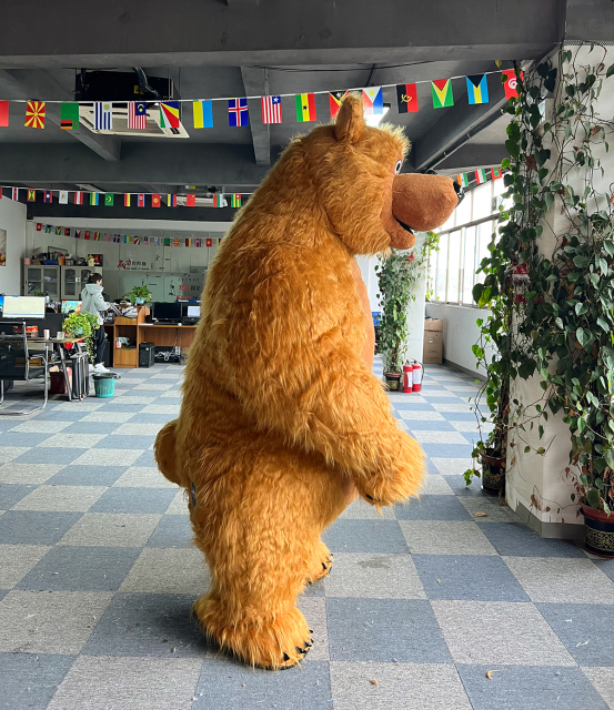 Cosplay Mascotte Inflatable Giant 2M/2.6M Inflatable Brown Masha Bear Mascot Costume in Stock Brown Bear Costume for Sale