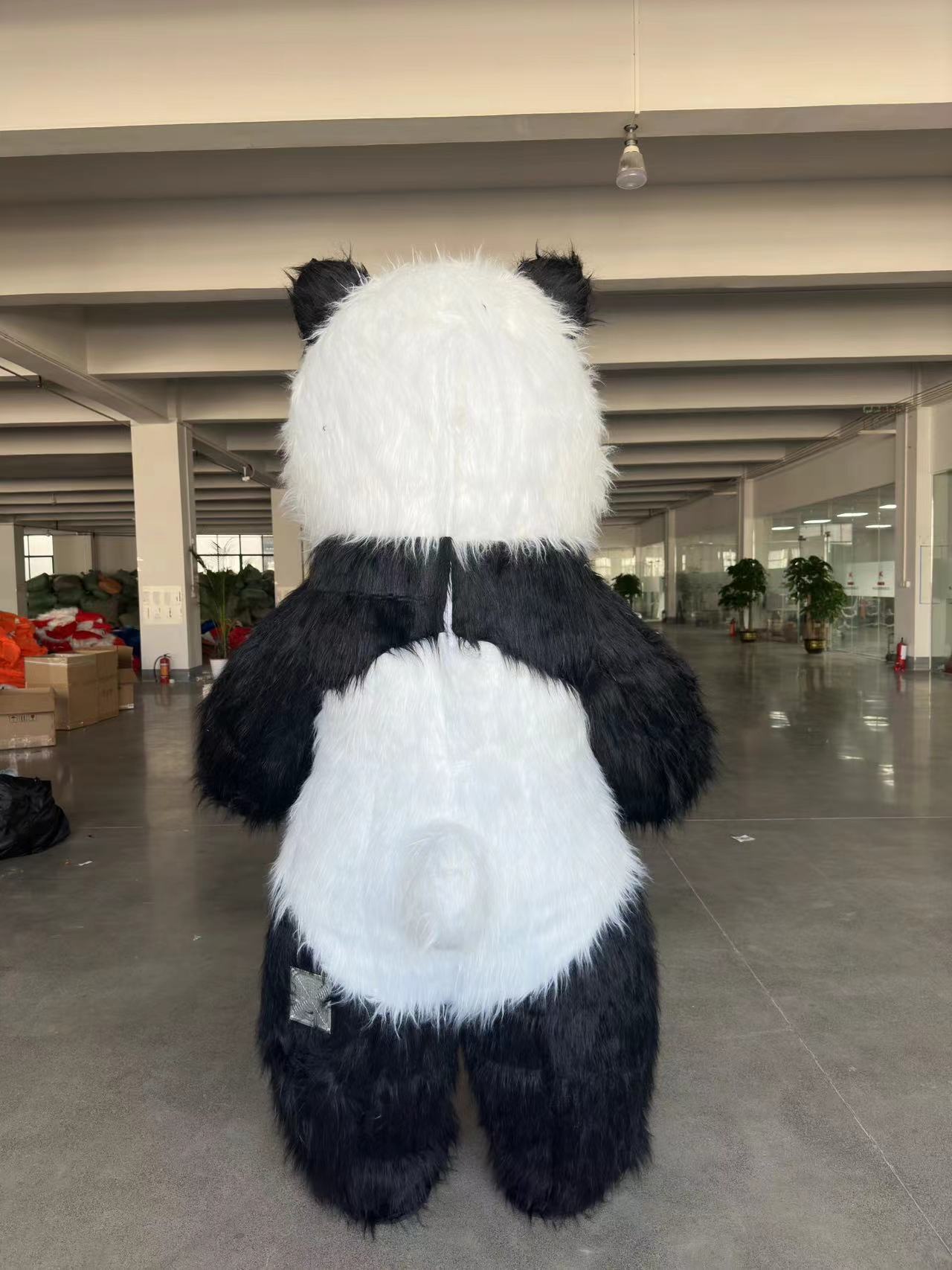 Saygo High Quality Custom Cartoon Giant Advertising Inflatable Walking Mascot Plush Panda Costume