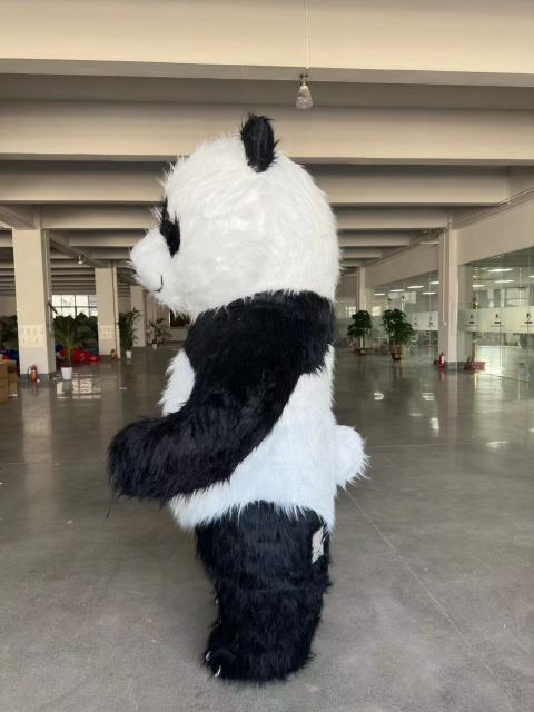 Saygo High Quality Custom Cartoon Giant Advertising Inflatable Walking Mascot Plush Panda Costume