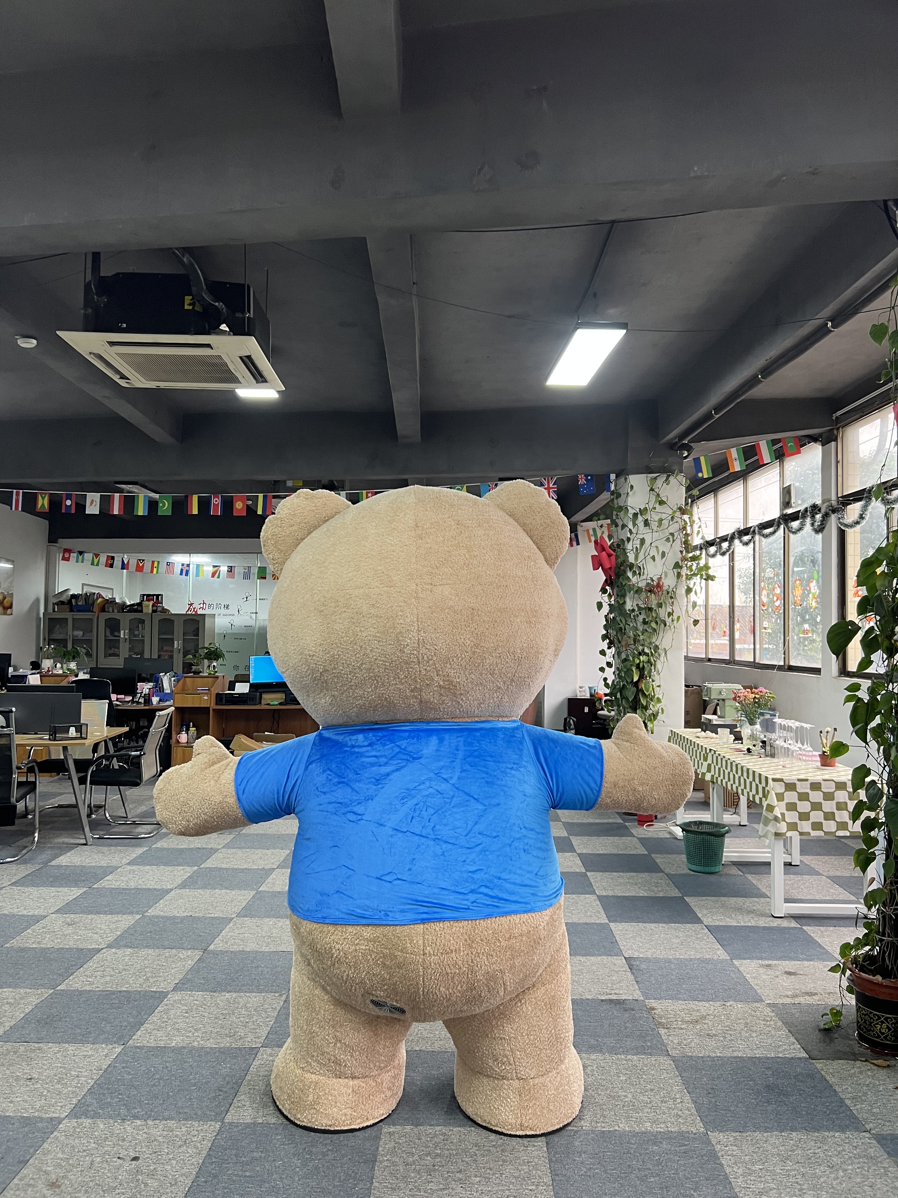Hot Sale Teddy Bear Animal Inflatable Mascot Costume Inflatable Cartoon Walking Bear Costume with T-shirt for Party