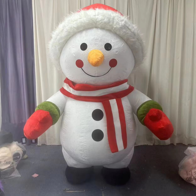 Saygo厂家直销2m/2.6m/3m充气圣诞老人和雪人万圣节和圣诞节吉祥物服装