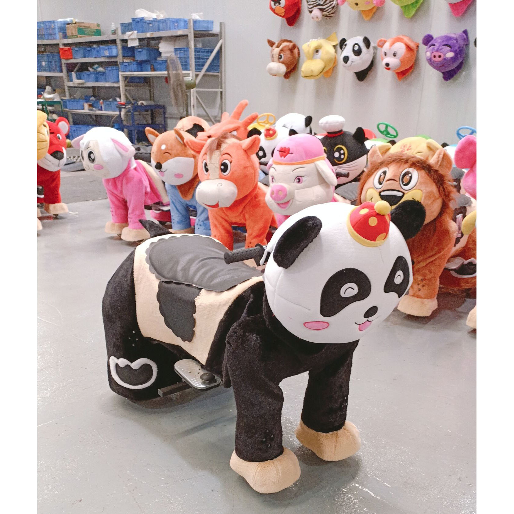 Unisex Kids Ride-On Plush Bear Animal Toy for Electric Amusement Park Token-Ran Malls and Arcades Inspired by Horse Style