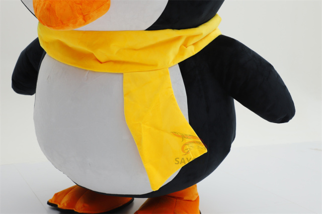 Yellow Scarf Penguin Commercial Factory Price 2m/2.6m Walking Plush Penguin Mascot Costume Adult Inflatable Cartoon Halloween Anime,Big Mascot,2025 Saygo Commercial Factory Price 2m/2.6m Walking Plush Penguin Mascot Costume Adult Inflatable Cartoon Halloween Anime