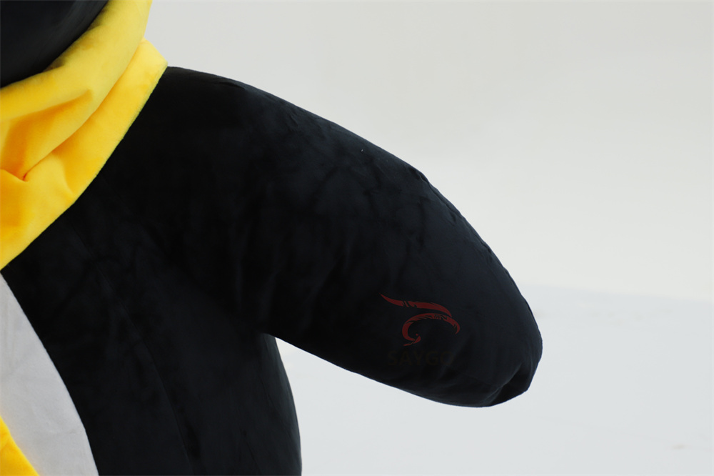 Yellow Scarf Penguin Commercial Factory Price 2m/2.6m Walking Plush Penguin Mascot Costume Adult Inflatable Cartoon Halloween Anime,Big Mascot,2025 Saygo Commercial Factory Price 2m/2.6m Walking Plush Penguin Mascot Costume Adult Inflatable Cartoon Halloween Anime