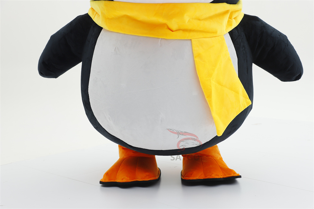 Yellow Scarf Penguin Commercial Factory Price 2m/2.6m Walking Plush Penguin Mascot Costume Adult Inflatable Cartoon Halloween Anime,Big Mascot,2025 Saygo Commercial Factory Price 2m/2.6m Walking Plush Penguin Mascot Costume Adult Inflatable Cartoon Halloween Anime