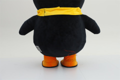 Yellow Scarf Penguin Commercial Factory Price 2m/2.6m Walking Plush Penguin Mascot Costume Adult Inflatable Cartoon Halloween Anime,Big Mascot,2025 Saygo Commercial Factory Price 2m/2.6m Walking Plush Penguin Mascot Costume Adult Inflatable Cartoon Halloween Anime