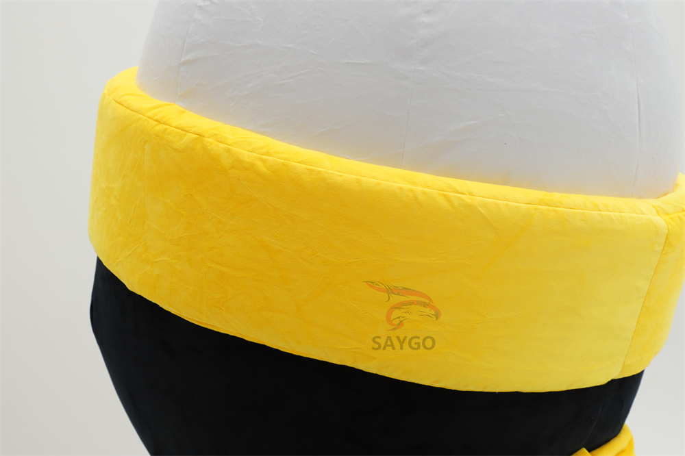 Yellow Scarf Penguin Commercial Factory Price 2m/2.6m Walking Plush Penguin Mascot Costume Adult Inflatable Cartoon Halloween Anime,Big Mascot,2025 Saygo Commercial Factory Price 2m/2.6m Walking Plush Penguin Mascot Costume Adult Inflatable Cartoon Halloween Anime