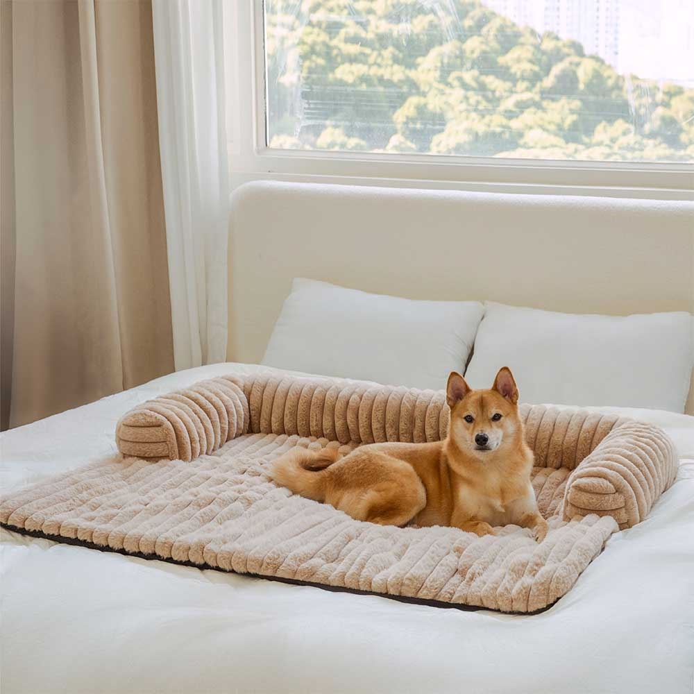 Zozooy Striped Plush Pet Sofa Cushion