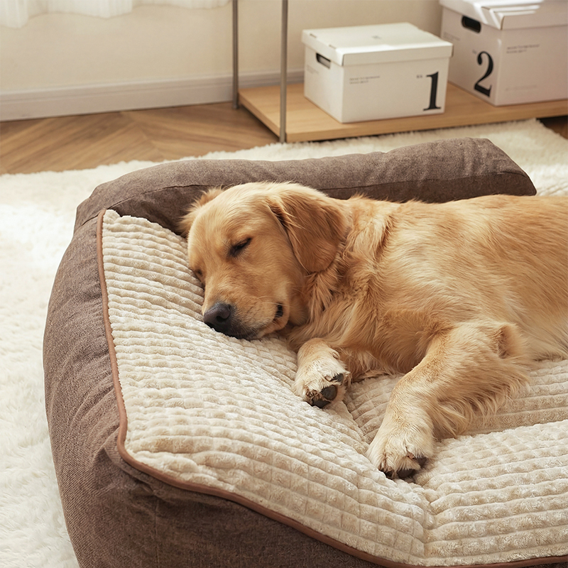 Zozooy Quilted Flannel Detachable Dog Bed with Backrest