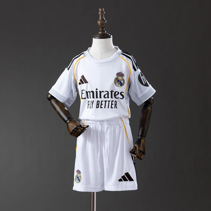 2025/26 Real Madrid Home Men And Kids Kit