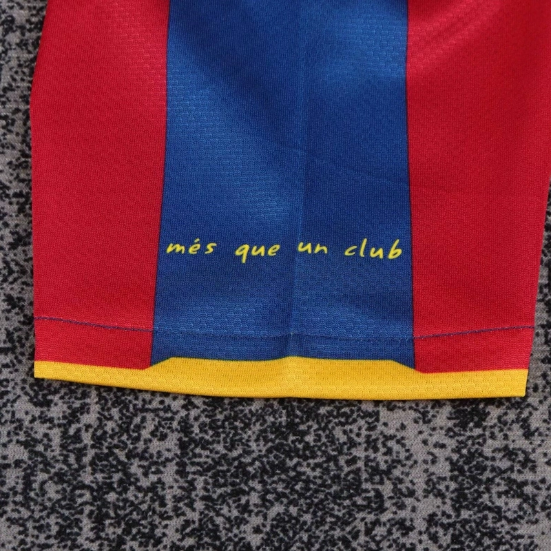 2010/11 Barcelona Home Kids Kit