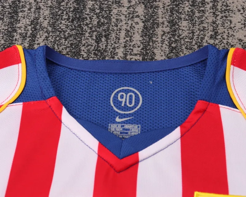 2004/05 Atletico De Madrid Home Kids Kit