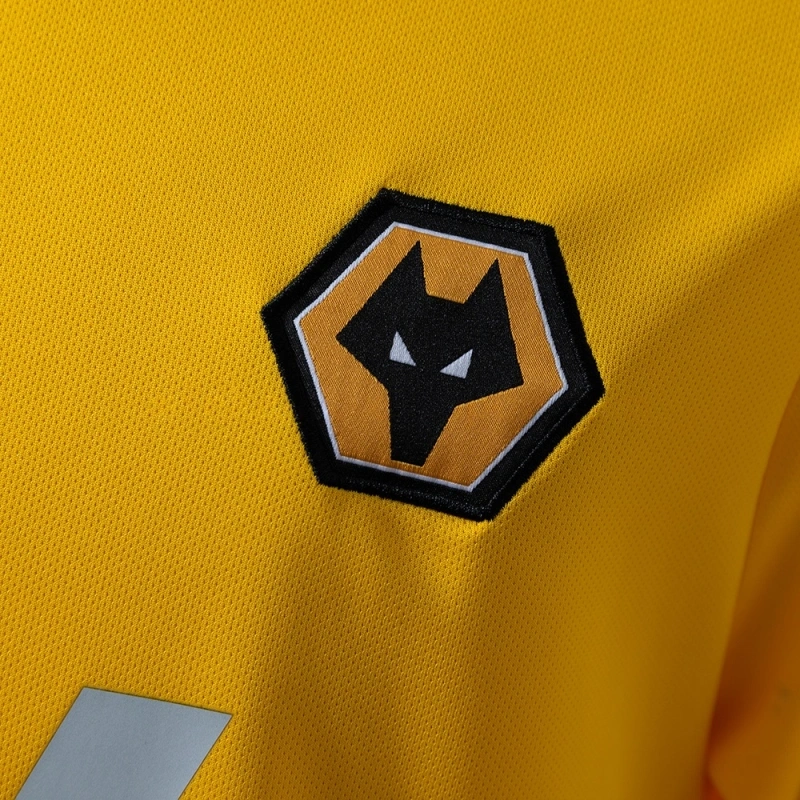 2018/19 Wolves Home Jersey