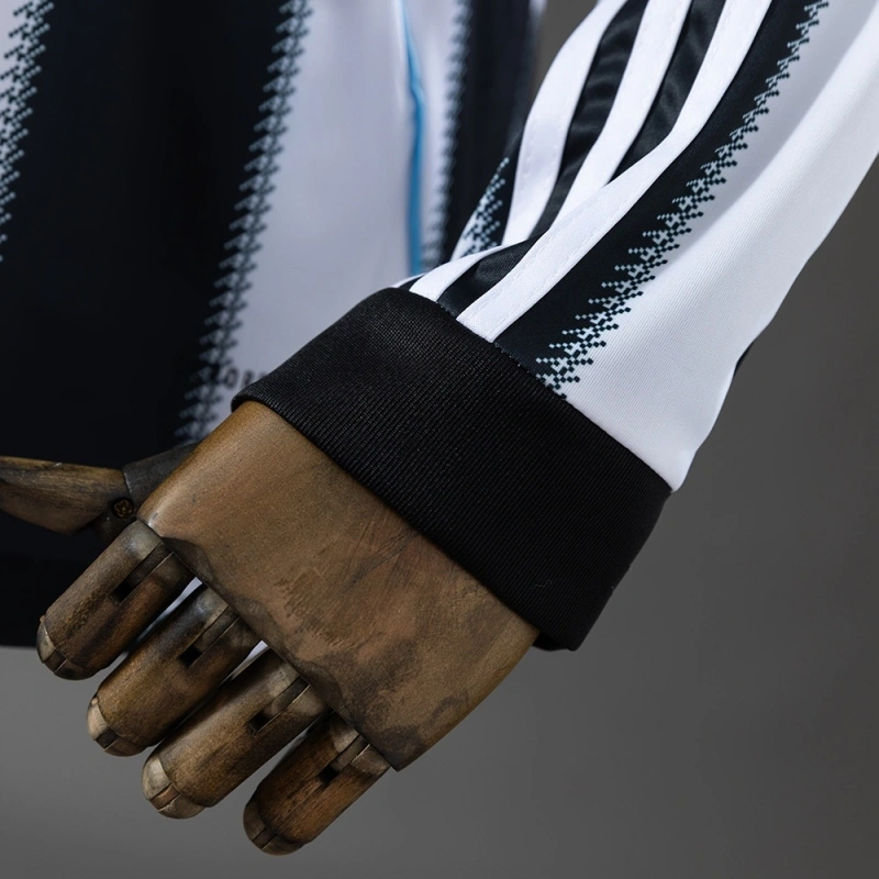 2025/26 Newcastle United Home Long Sleeve Jersey