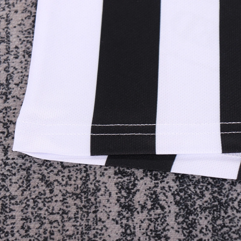 97/99 Newcastle United Home Kids Kit