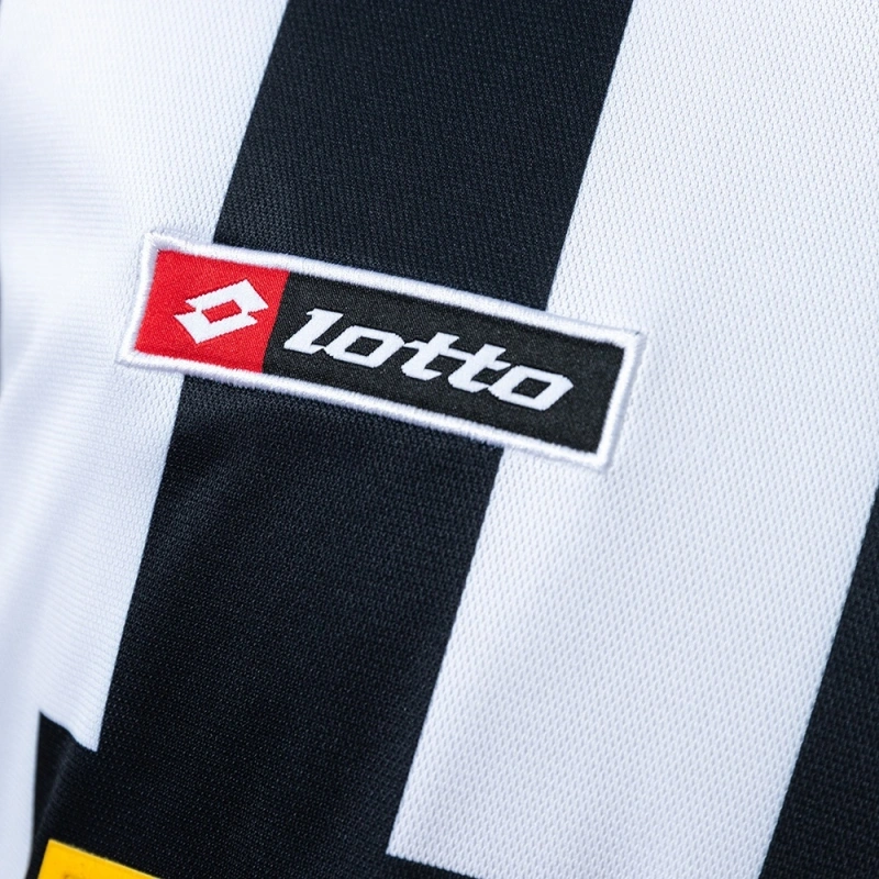 2001/02 Juventus Home Jersey