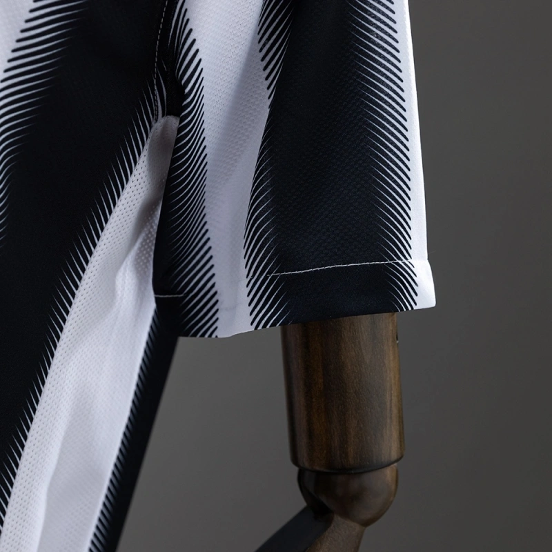 2010/11 Juventus Home Jersey