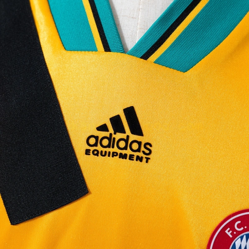 1993/95 Bayern München Away Jersey