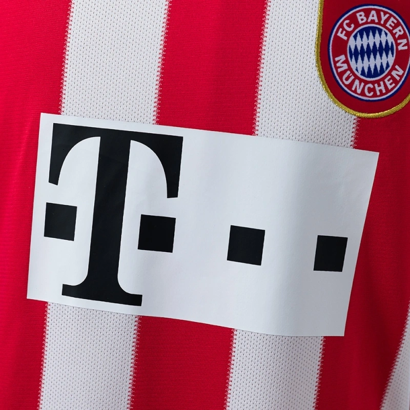 2010/11 Bayern München Home Jersey