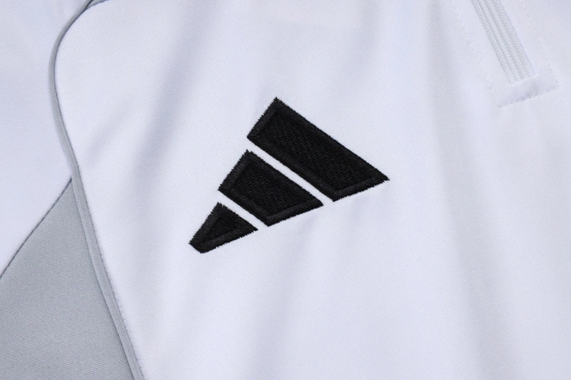 2025/26 Real Madrid Tracksuits Training Suit
