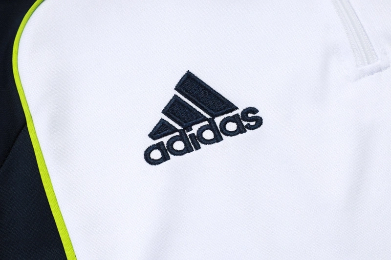 2025/26 Real Madrid Tracksuits Training Suit
