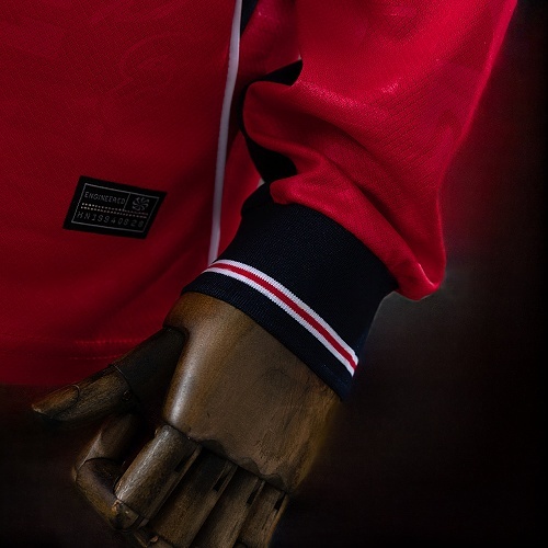 England's away long-sleeved sports uniform for the 2026 World Cup
