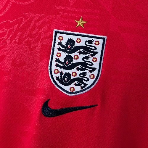 England's away long-sleeved sports uniform for the 2026 World Cup