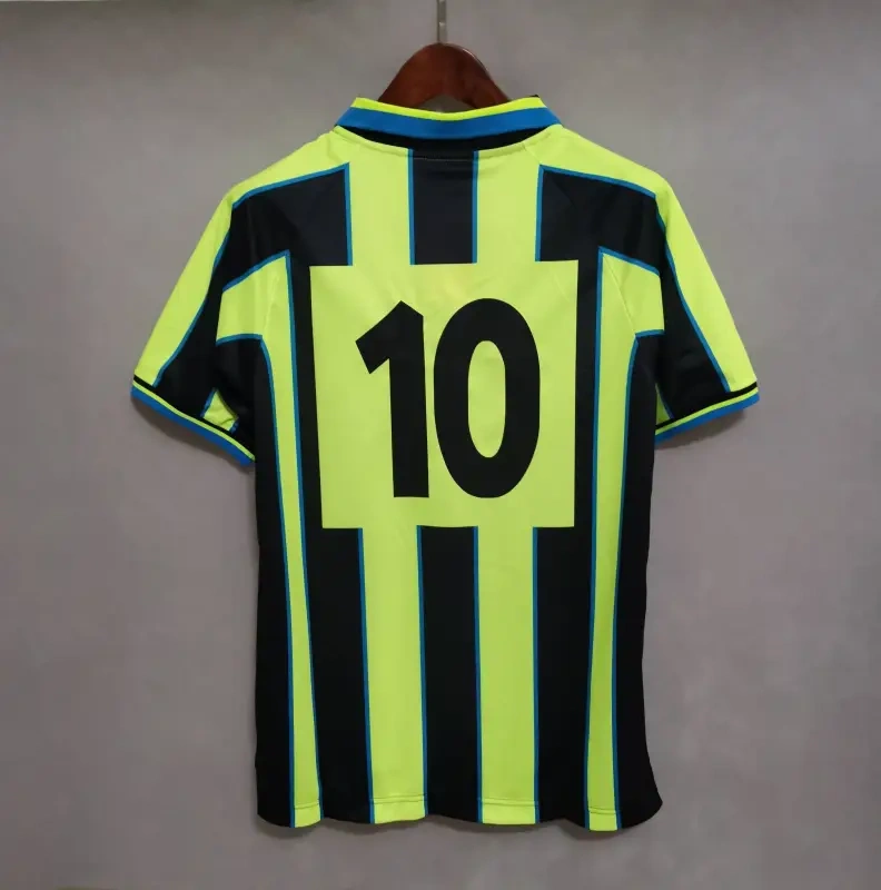 Manchester City 1998/99 Retro Away Jersey