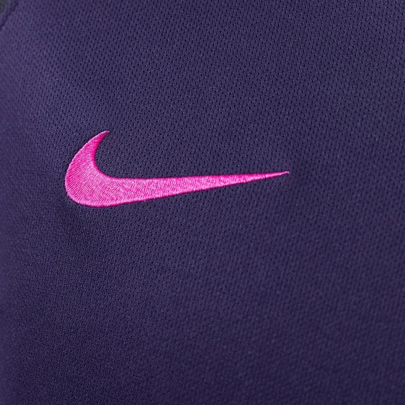 2016-17 BARCELONA AWAY