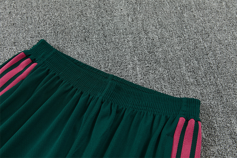 2026 27 Real Madrid Dark green paired with rose red Short Sleeve Football Tracksuit Adults and Kids