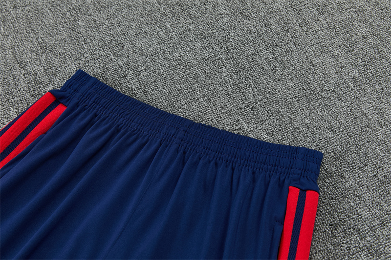 2026 27 Bayern Munich Royal Blue Football Tracksuit for Adults and Kids