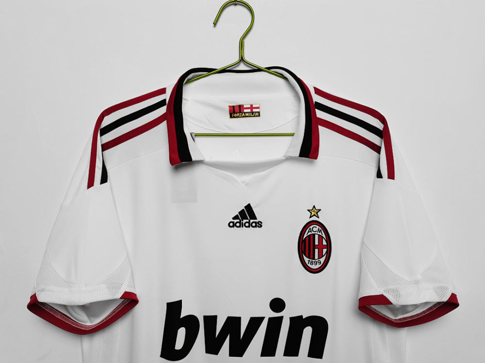 2009/10 Season AC away