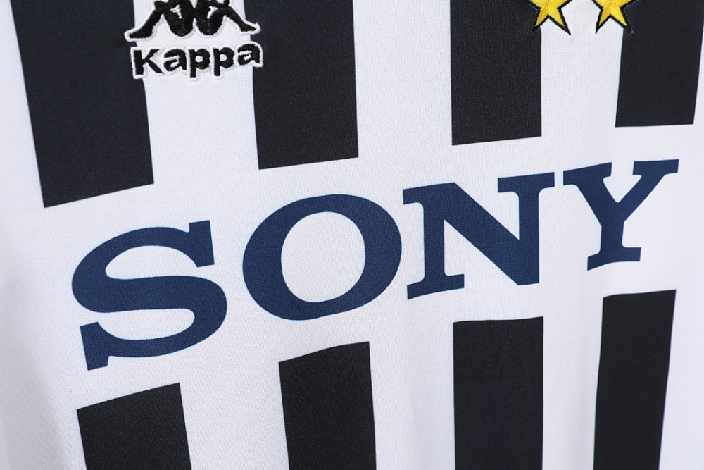 1995/97 season Juventus home